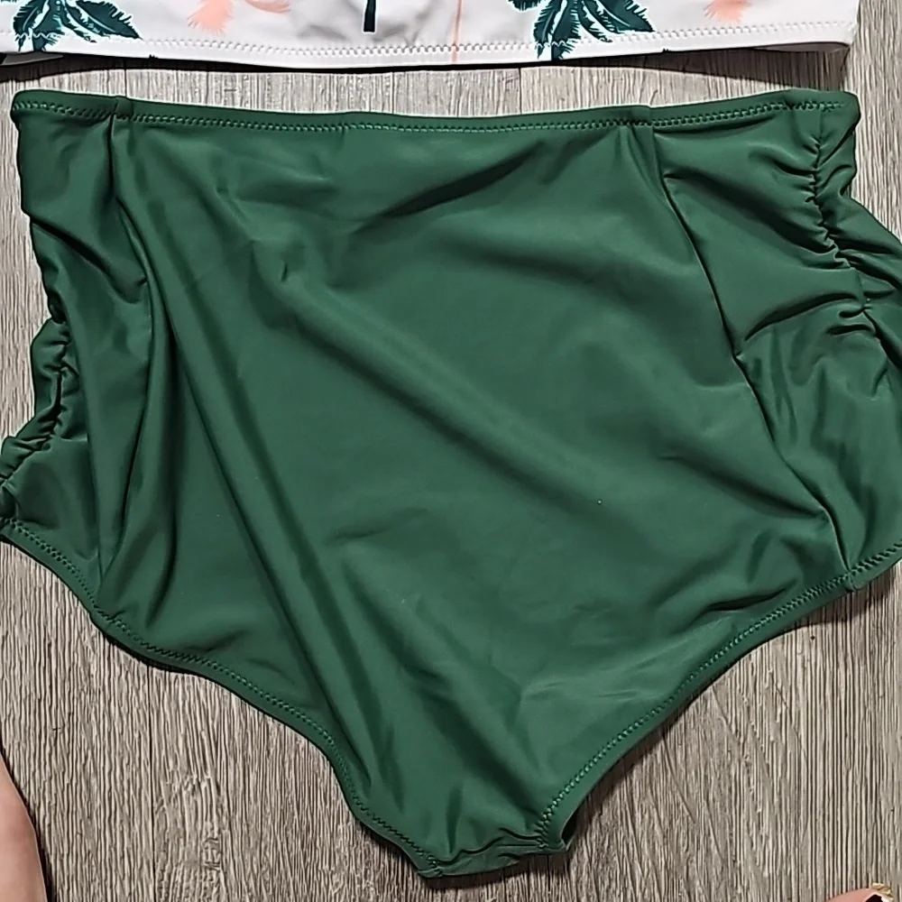 2-Piece Palm Tree/Green  Swimsuit Medium